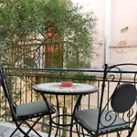 شقة Levantes Superior Suite. نافبليو